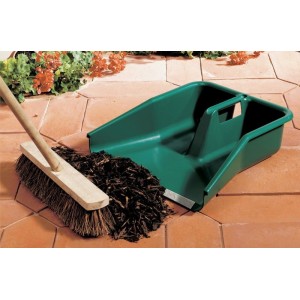 pelle géante de jardin 2