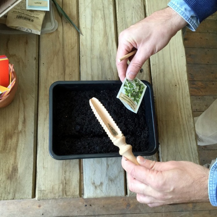 Semoir Compte-graines  Semoir Compte-graines