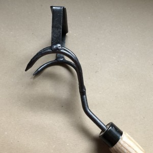 griffe-ratissoir-manche-rallonge 2