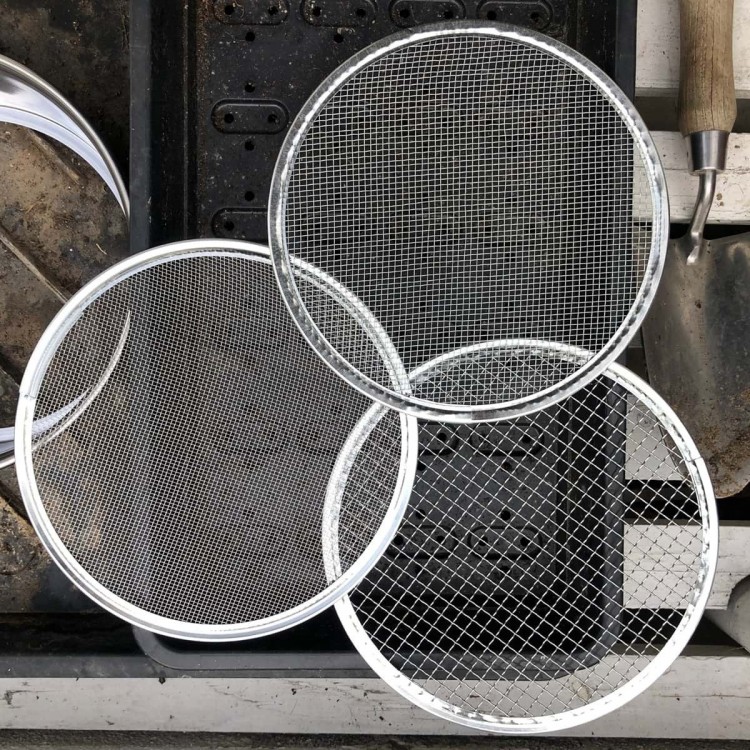 Tamis de Jardin 2 Grilles