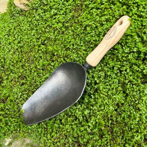 Pelle Terreau et Compost en acier Forgé DeWit 2