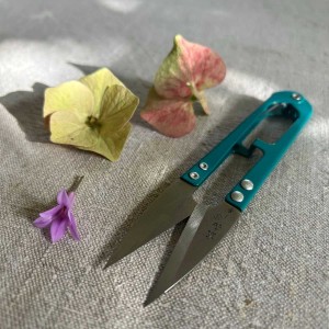 Mini Cisailles à Effeuiller 2