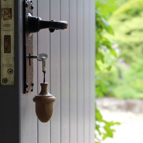 Porte-clés en bois tourné Gland